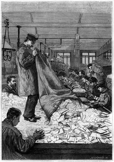 De grote tafels met brieven in de sorteercentra van het Hotel des Postes aan de Rue du Louvre in Parijs. Gravure in het tijdschrift 