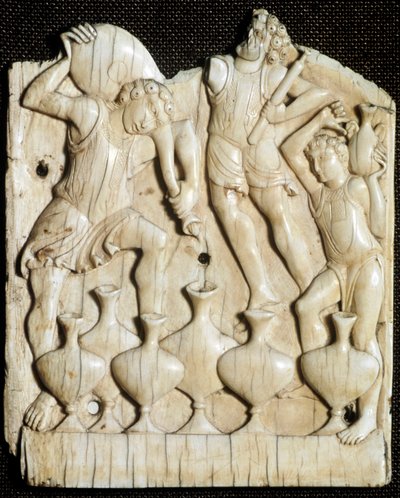 Bruiloft van Kana: de dienaren vullen zes kruiken met water die Jezus Christus in wijn zal veranderen, gesneden ivoren tablet. 11e eeuw Londen, Victoria and Albert Museum door Unknown artist