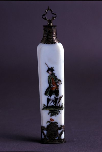 Fles voor 18e-eeuwse keramische parfums. door Unknown artist