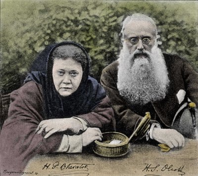 Elena Petrovna Blavatsky (1831-1891), Russische theosoof, medeoprichter van de Theosofische Vereniging in 1875 met Henry Steel Olcott. door Unknown artist