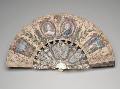 Vouwwaaier met portretmedaillons van Marie Antoinette en Lodewijk XVI, na 1786 door Unknown artist