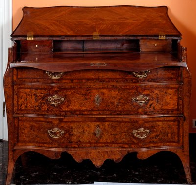 Meubilair: ladekast van cederhout. 1735-1745 ca. Privécollectie door Unknown artist