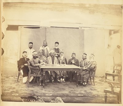 [Groepsportret van mannen, India] door Unknown artist