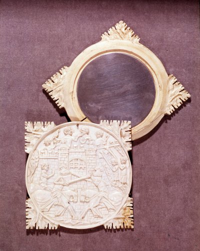 Ivoren spiegel en doos met een riddertoernooiscène. 1450-1500. Parijs, Nationaal Museum van de Middeleeuwen, Thermen van Cluny door Unknown artist