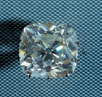 Juweel: diamant bekend als Le Regent, verworven door Thomas Pitt, gouverneur van het fort van Madras in 1702 door Unknown artist