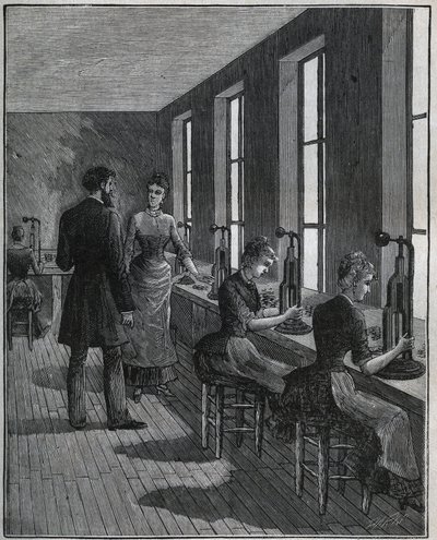 Fabricage van metalen veren: uitsnijwerkplaats in Frankrijk in de 19e eeuw. Gravure uit 1885 in 