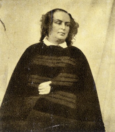 Mevrouw Victor Hugo, nog steeds in het zwart gekleed sinds de dood van zijn dochter Leopoldine door Unknown artist