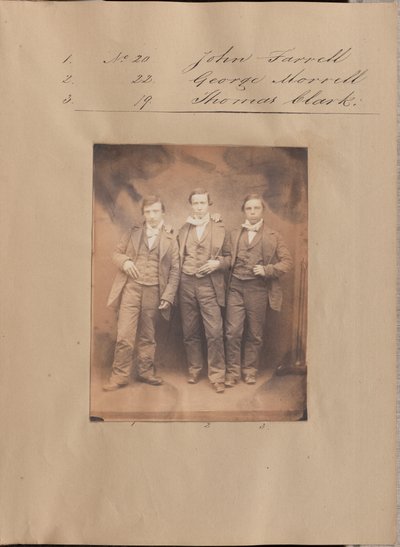 [Portret van John Farrell, George Morrell en Thomas Clark]. door Unknown artist