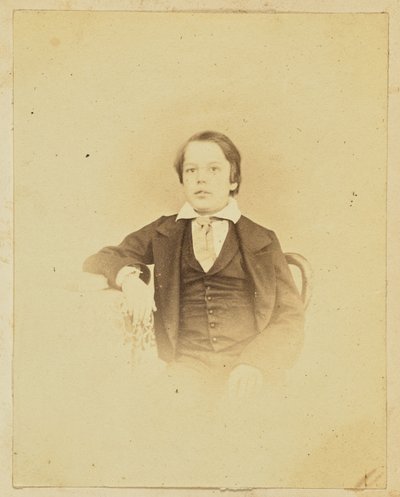[Portret van een jonge jongen]. door Unknown artist