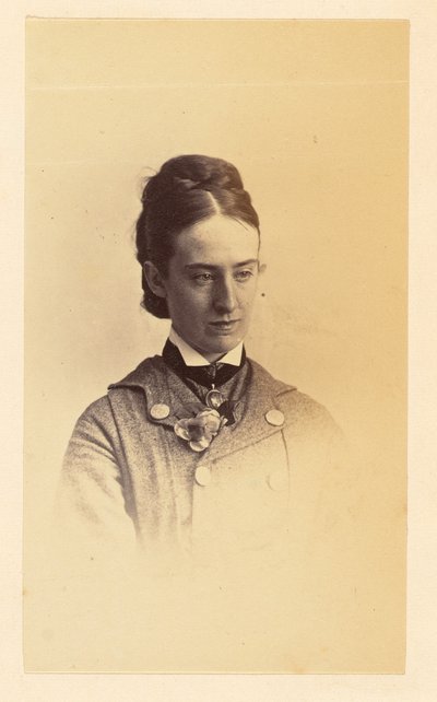 [Portret van vrouw]. door Unknown artist