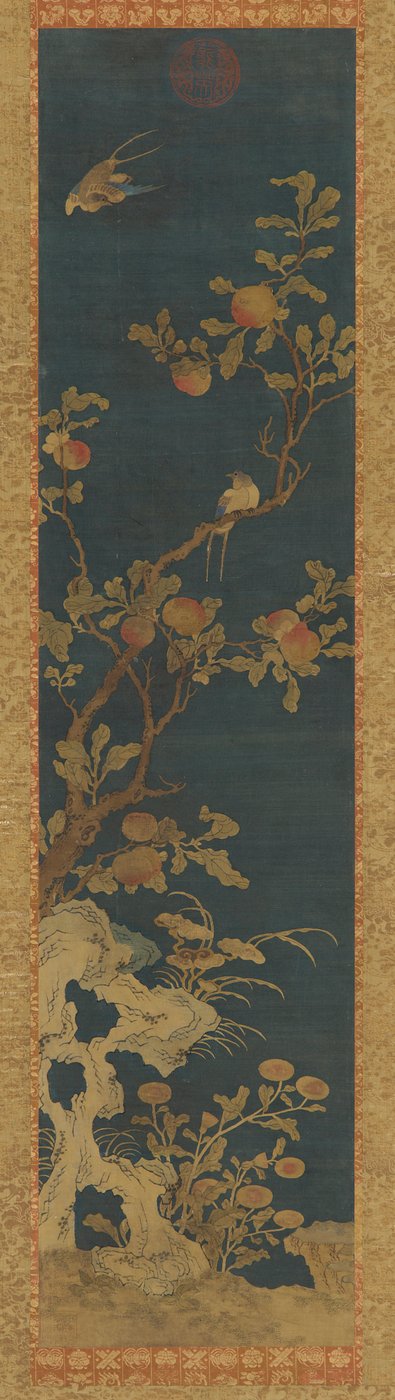 Wandtapijt: vogels, perzikboom, rotsen en bloemen op een blauwe achtergrond door Unknown artist
