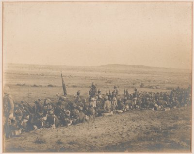12e Soedanese Bataljon wachtend op de Derwisj aanval, Omdurman, 2 september 1898 door Unknown