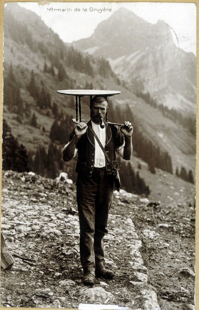 Armailli de la Gruyère - ansichtkaart, eind 19e eeuw door Unknown photographer