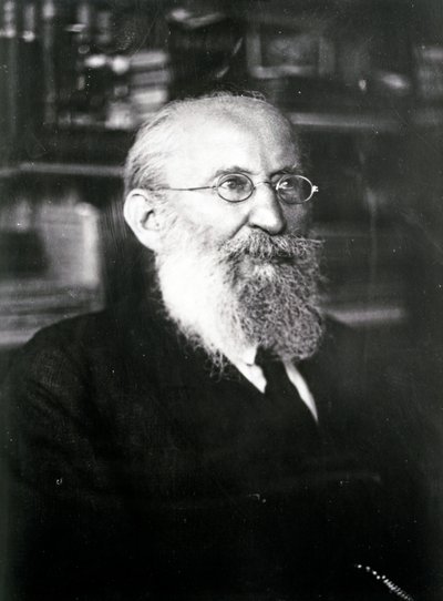 BERNSTEIN Eduard (1850-1932), Duitse politicus en socialistisch theoreticus door Unknown photographer