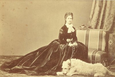 Elisabeth, keizerin van Oostenrijk en koningin-gemalin van Hongarije (24 december 1837 – 10 september 1898) door Unknown photographer