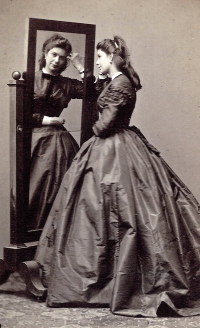 Franziska Feifalik née Rösler, Rössler of Angerer, bekend als Fanny door Unknown photographer