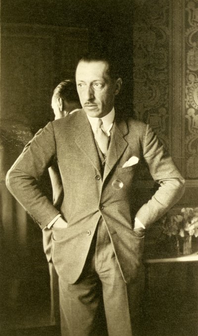 Igor Stravinsky (z/w foto) door Unknown photographer