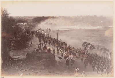 Indiase legerinfanterie op mars, Delhi oefenkamp door Unknown photographer