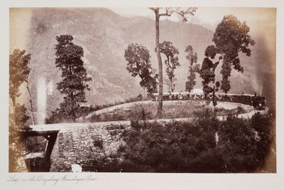Bocht op de Darjeeling Himalaya Lijn, c.1885 door Unknown photographer