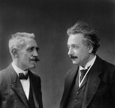 Paul Langevin en Albert Einstein door Unknown photographer