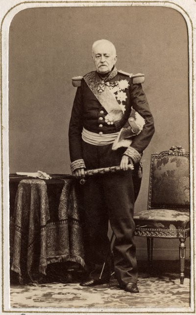 Portret van Esprit Victor Elisabeth Boniface de Castellane, maarschalk van Frankrijk, geboren in Parijs op 21 maart 1788 en overleden in Lyon op 16 september 1862 door Unknown photographer