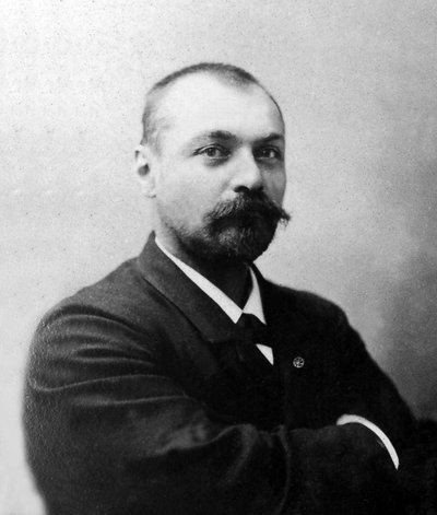 Portret van Gabriel Bonvalot, Franse ontdekkingsreiziger en oriëntalist. door Unknown photographer