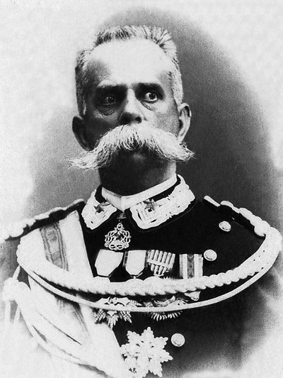 Portret van Humbert I, koning van Italië van 1878 tot 1900, vermoord door de anarchist Bresci. door Unknown photographer