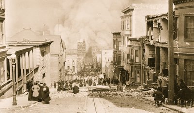 Aardbeving en brand in San Francisco door Unknown photographer