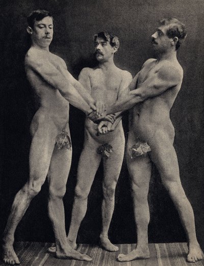 De Eed van de Horatii, pose drie naakte mannen die een eed afleggen. Fotografie, eind 19e eeuw, Parijs. Collectie Selva door Unknown photographer