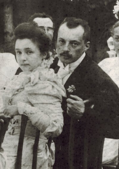 Vladimir Dmitrievich Nabokov en Elena Ivanovna Rukavishnikova door Unknown photographer