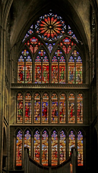 Zuidraam met de kerkvaders, heiligen en vroege bisschoppen van Metz (glas-in-lood) door Valentin Bousch