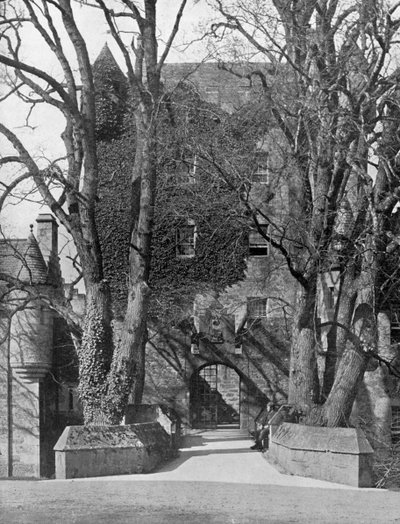 Ophaalbrug, Cawdor Castle, Schotland, 1924-1926 door Valentine and Sons Ltd