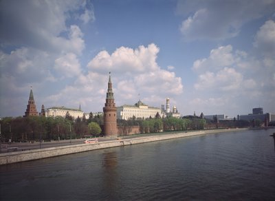 Het Grote Kremlinpaleis aan de Moskva-rivier door Vasili Ivanovich Bazhenov