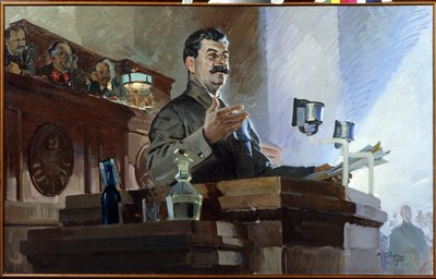Joseph Stalin herdefinieert de Sovjet-grondwet tijdens het 8e buitengewone congres van de sovjets op 5 december 1936. Viatcheslav Molotov is zichtbaar op de achtergrond door Vasily Semyonovich Svarog