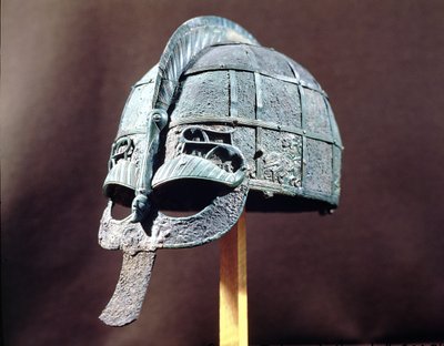 Helm, uit de Vendel-schat, Uppland, ca. 600 AD door Vendel Period
