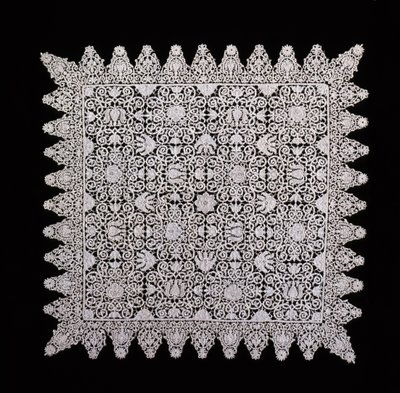 Chalice Veil door Venetian School