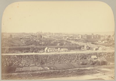 Pl. XVII. Panoramisch uitzicht west van het museum door Victor Prevost, Gaston L. Feuardent and Co., New York