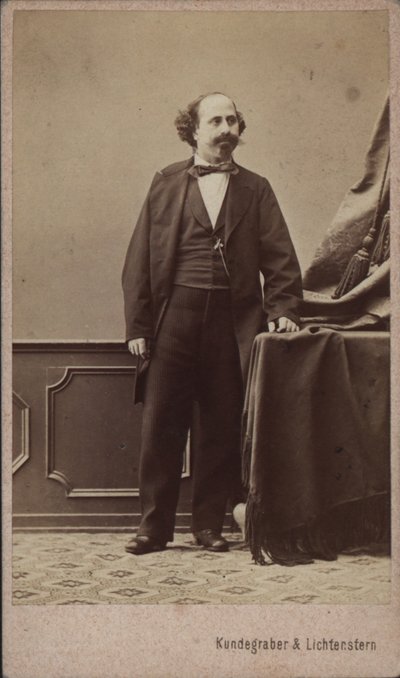 Portret van de violist en componist Moritz Kässmayer 1831-1884, ca. 1865 door Vienna . Photo studio Kundegraber and