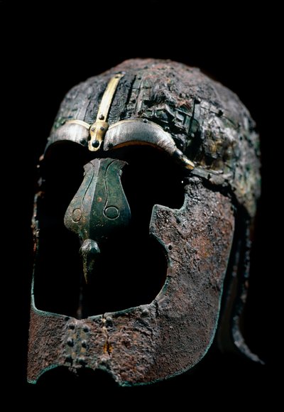 Pre-Viking kunst: helm van een krijger door Viking Viking