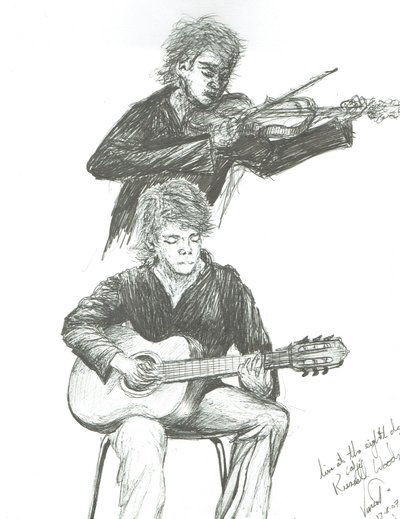 De Gitarist en violist in 8th day cafe Manchester, 2007 door Vincent Alexander Booth