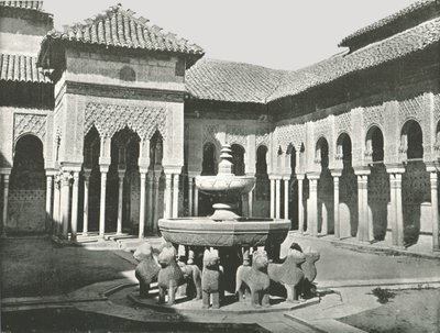 Het Hof van de Leeuwen, Alhambra, Granada, Spanje, 1895 door W and S Ltd