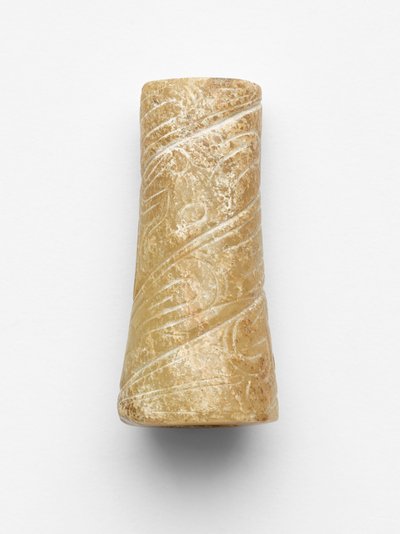 Tubulair ornament door Western Zhou Dynasty Chinese School