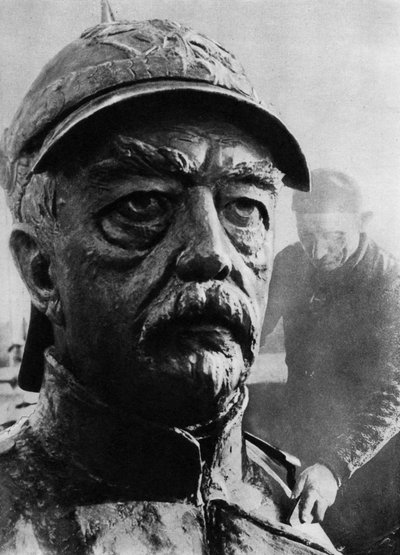 Beeld van Otto von Bismarck, 19e eeuwse Pruisische staatsman, 1937 door Wide World Photos