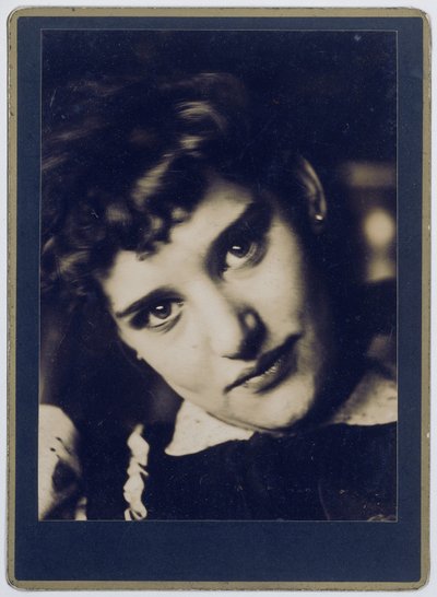 Portret van Lise Jordan door Willem Witsen (attributed to)