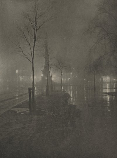Natte nacht, Columbus Circle, New York door William A. Fraser