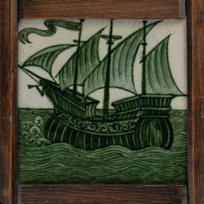 Tegelpaneel van schepen in volle zeil, in lijst, ca. 1865-80 door William de Morgan