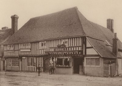 In Tenterden, Kent door William Galsworthy Davie