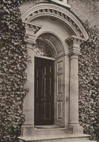 Deur, Steyning, Sussex (zwart-wit foto) door William Galsworthy Davie