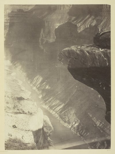 Uitzicht naar het zuiden in de Grand Cañon, Colorado River, Sheavwitz Crossing door William H. Bell