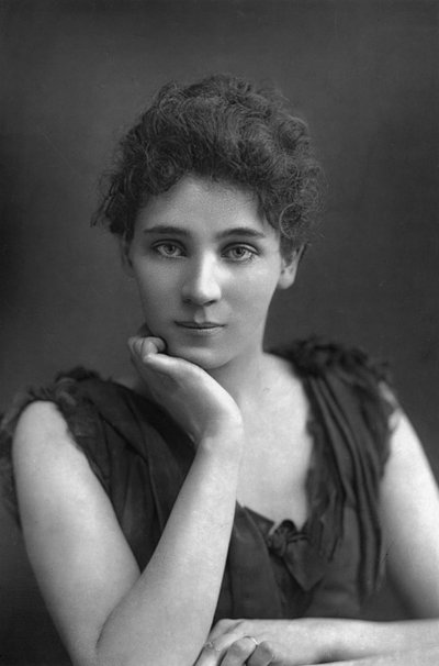 Elizabeth Robins 1862-1952, Amerikaanse actrice, toneelschrijver, romanschrijver en suffragette, 1893 door William and Daniel Downey